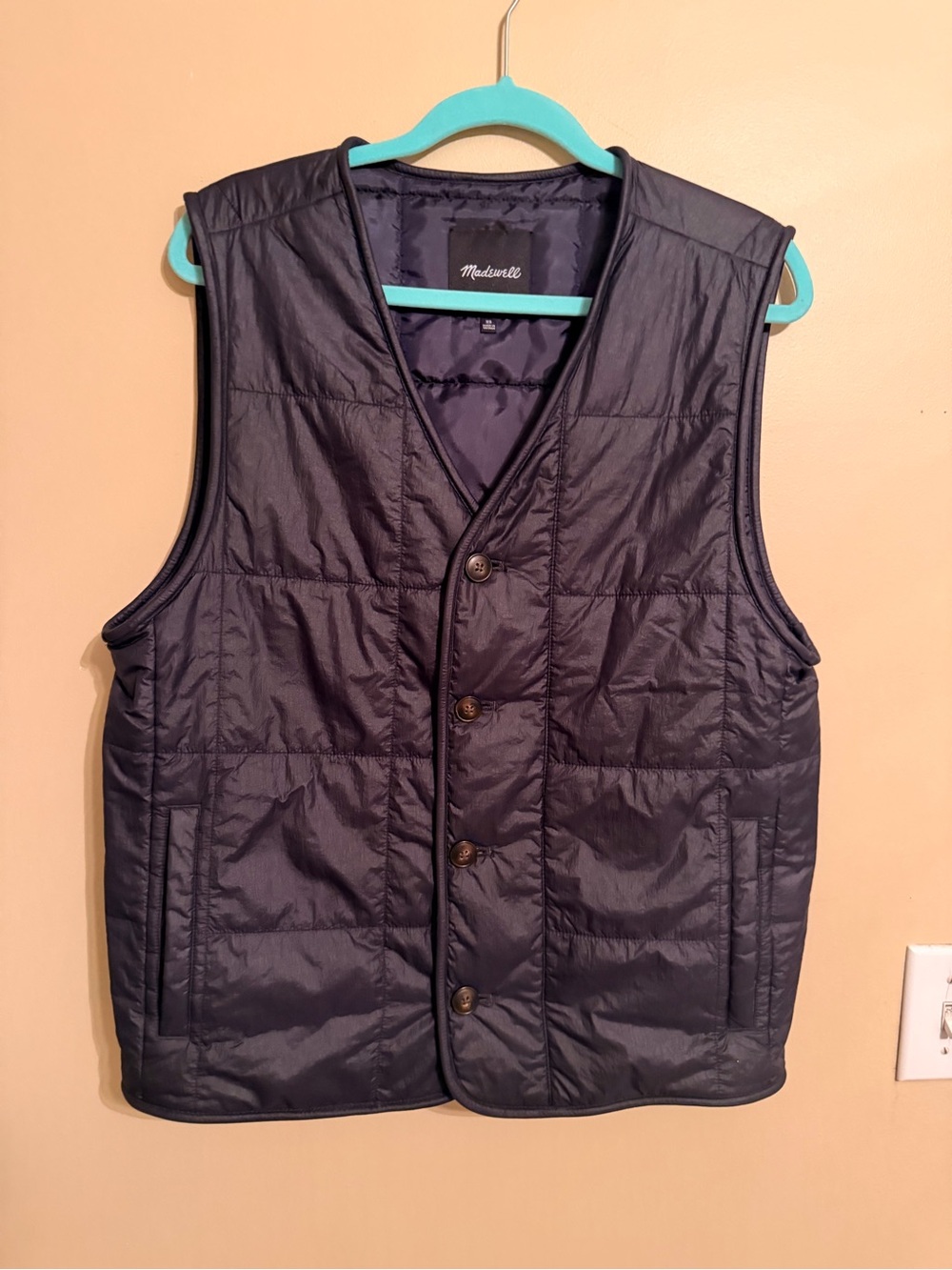 Madewell Men's Quilted Black Button-Front Puffer Vest